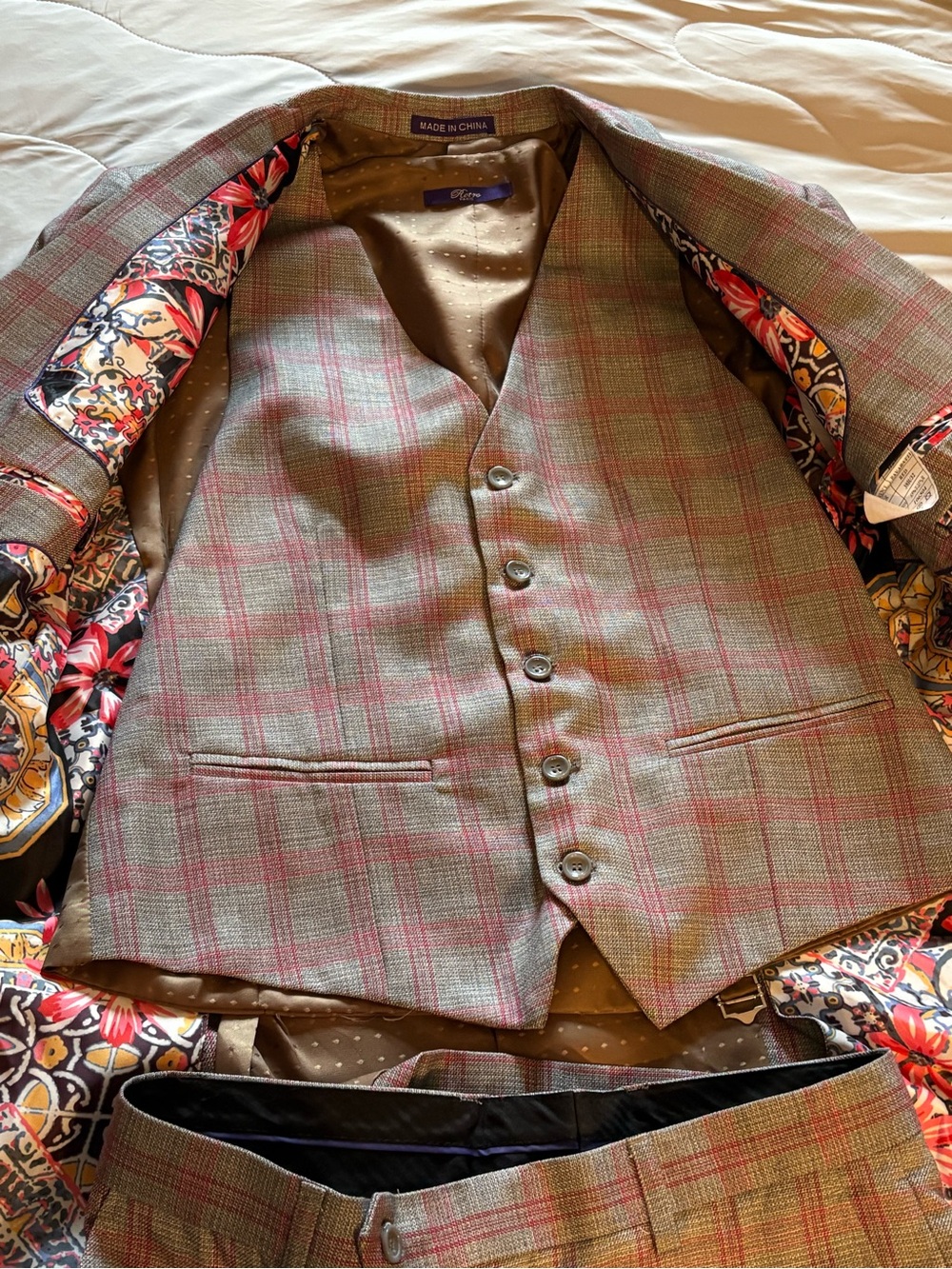 NWT Retro Paris 3 Piece Mens Suit 38R/32 Slim Fit Plaid Floral - Picture 10 of 16